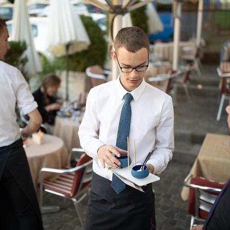 Hotel Restaurant Au Sauvage フリブール エクステリア 写真