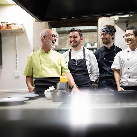 Hotel Restaurant Au Sauvage フリブール エクステリア 写真