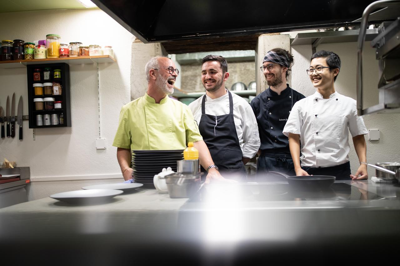Hotel Restaurant Au Sauvage フリブール エクステリア 写真